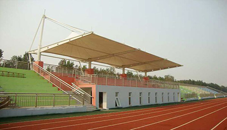 milan.com公司为您讲述体育看台雨天积水了该如何处理?