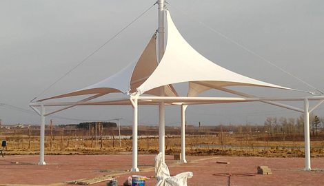 milan.com车棚膜面是越厚越好吗？